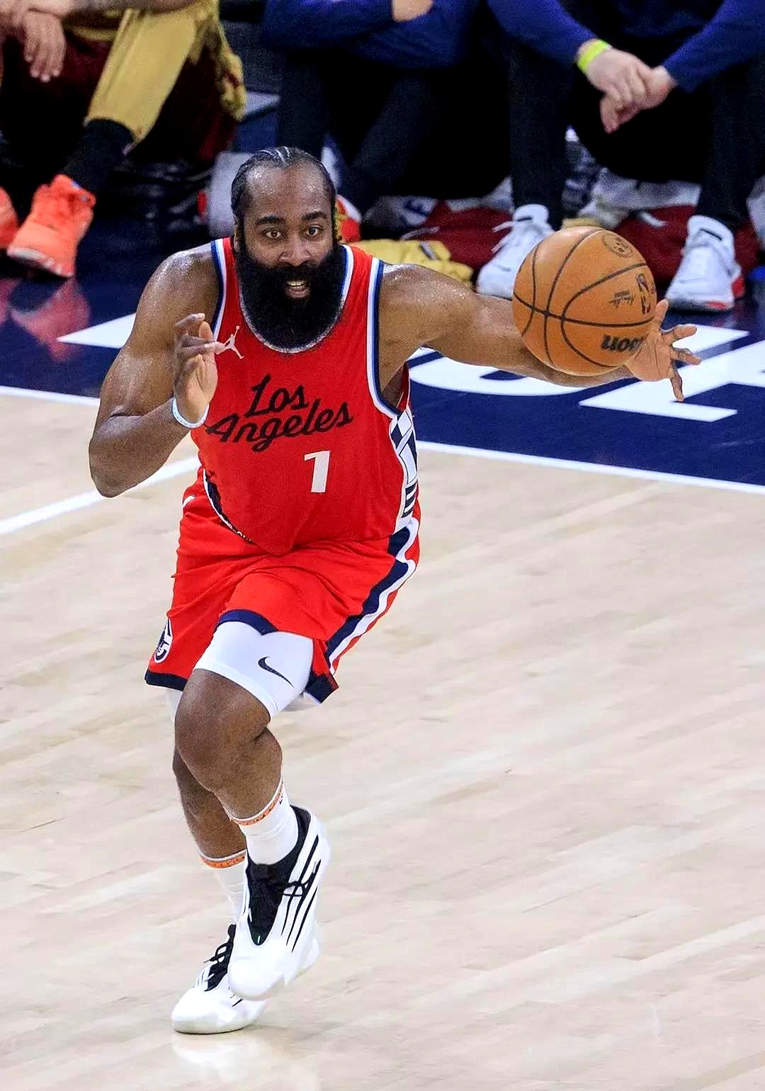 九游游戏-今夜洛杉矶快船备战德甲，强势反弹细节曝光，震撼外界，训练强度明显提升(快船专区虎扑论坛)